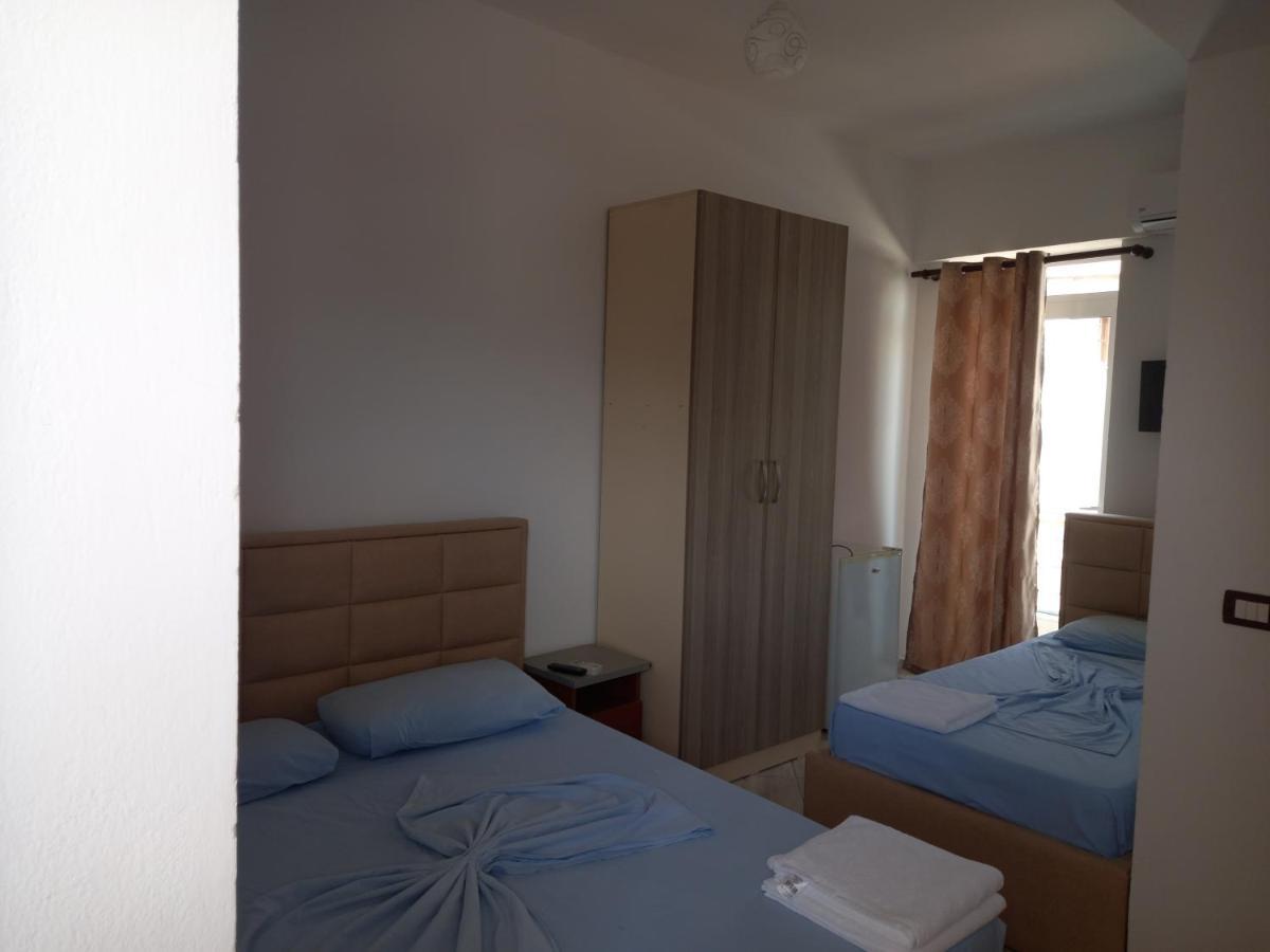 Bar Restorant Hotel Altini Вльора Екстер'єр фото